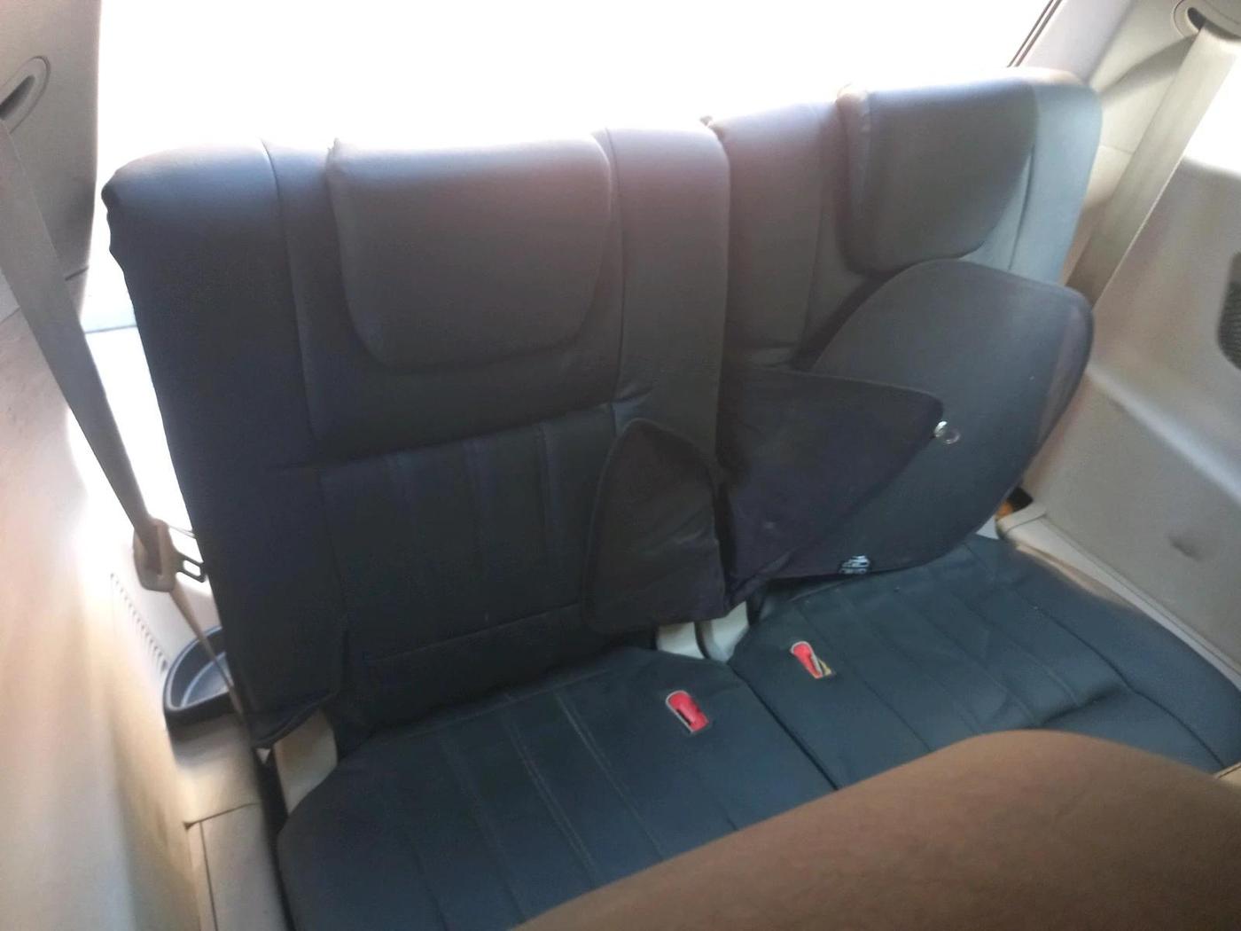 2018 Mahindra XUV500 W6 1.99, Diesel, Manual, 70,325 km, interior