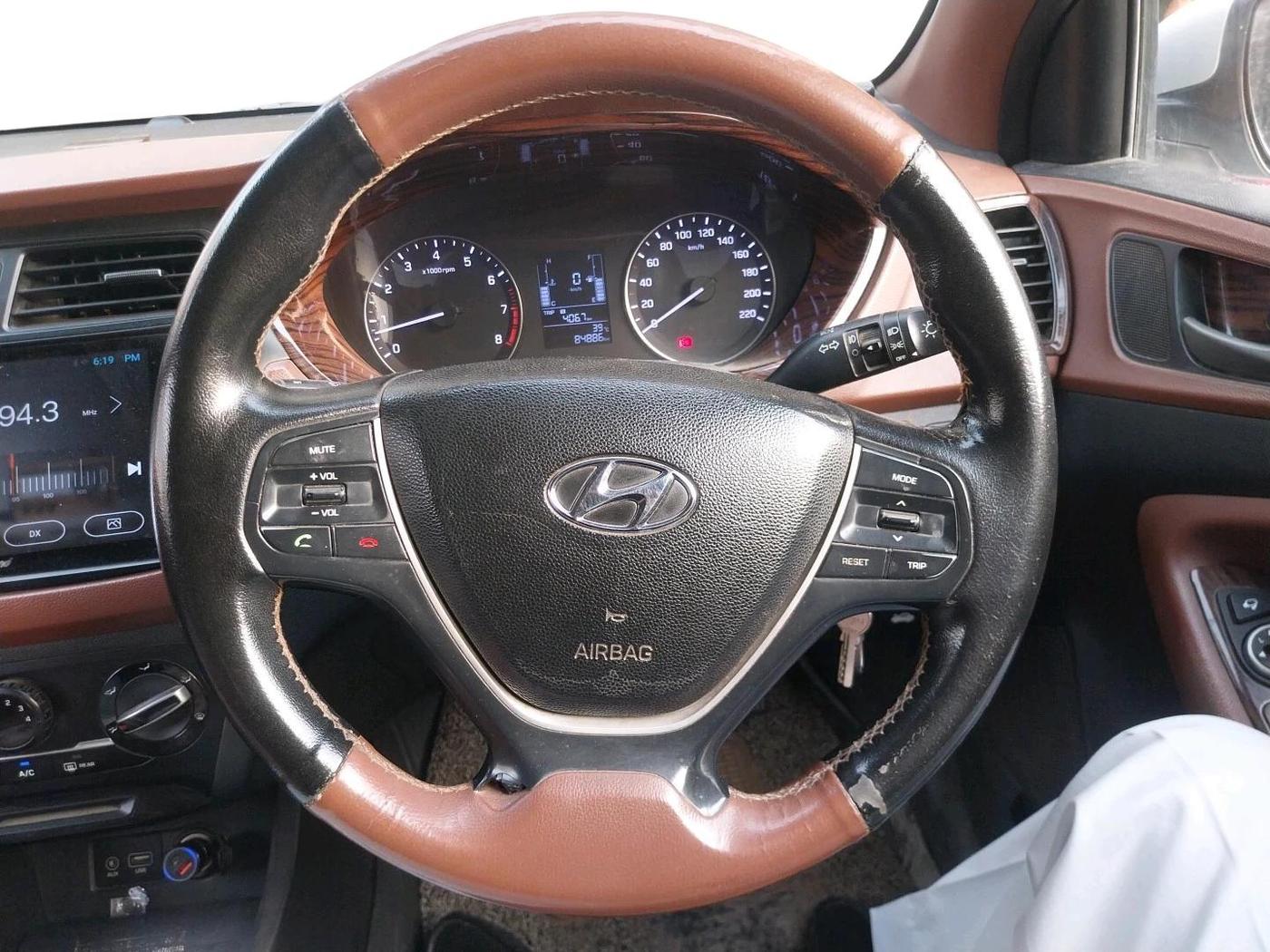 2017 Hyundai Elite i20 SPORTZ 1.2, Petrol, Manual, 84,886 km, interior