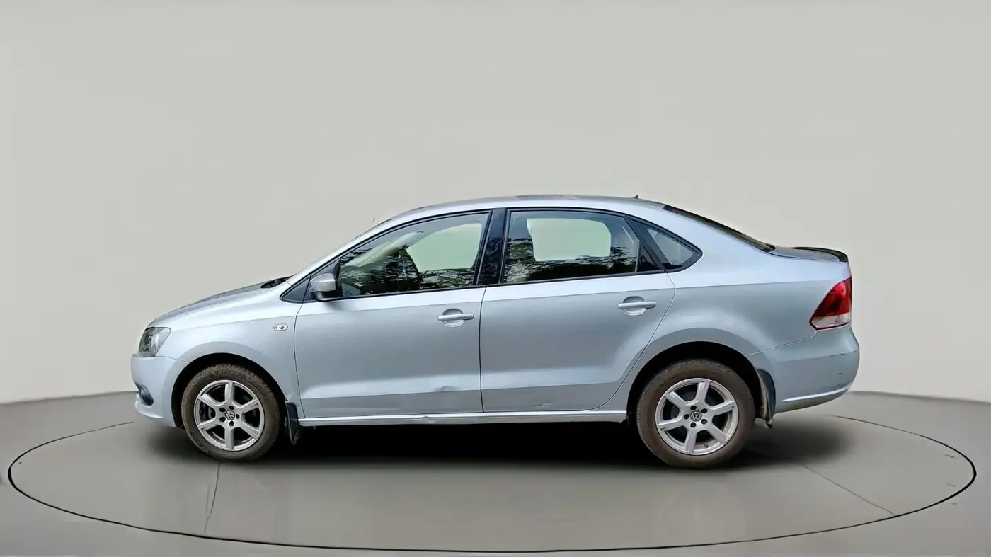 2014 Volkswagen Vento HIGHLINE PETROL AT, Petrol, Automatic, 1,06,625 km, exterior