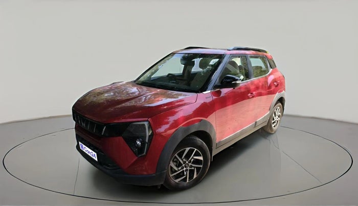 2025 Mahindra XUV 3XO AX5 1.2 L TCMPFI AT, Petrol, Automatic, 4,042 km, exterior