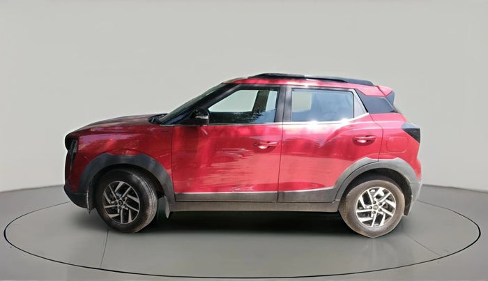 2025 Mahindra XUV 3XO AX5 1.2 L TCMPFI AT, Petrol, Automatic, 4,042 km, exterior