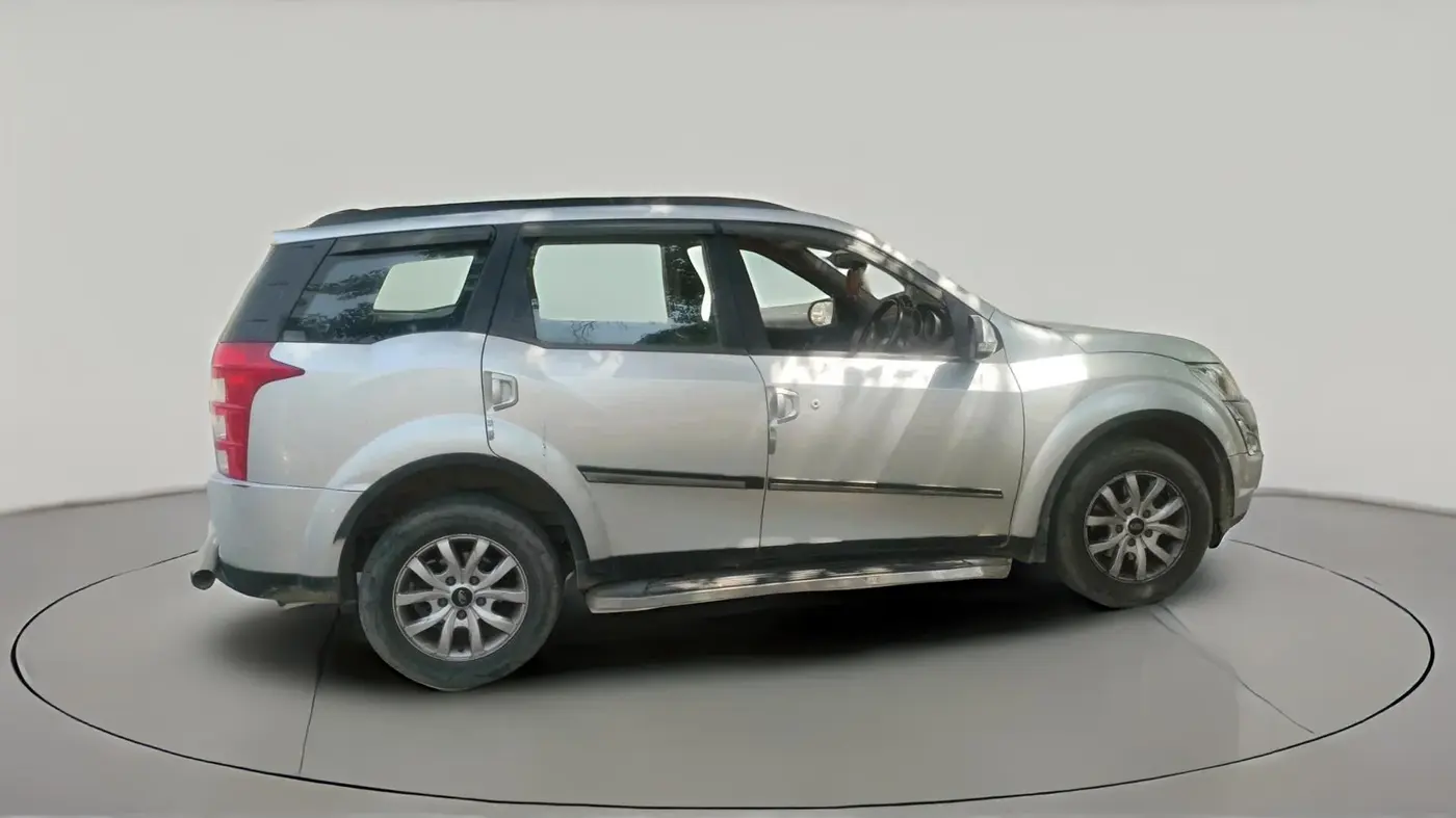 2017 Mahindra XUV500 W6 1.99, Diesel, Manual, 69,588 km, exterior