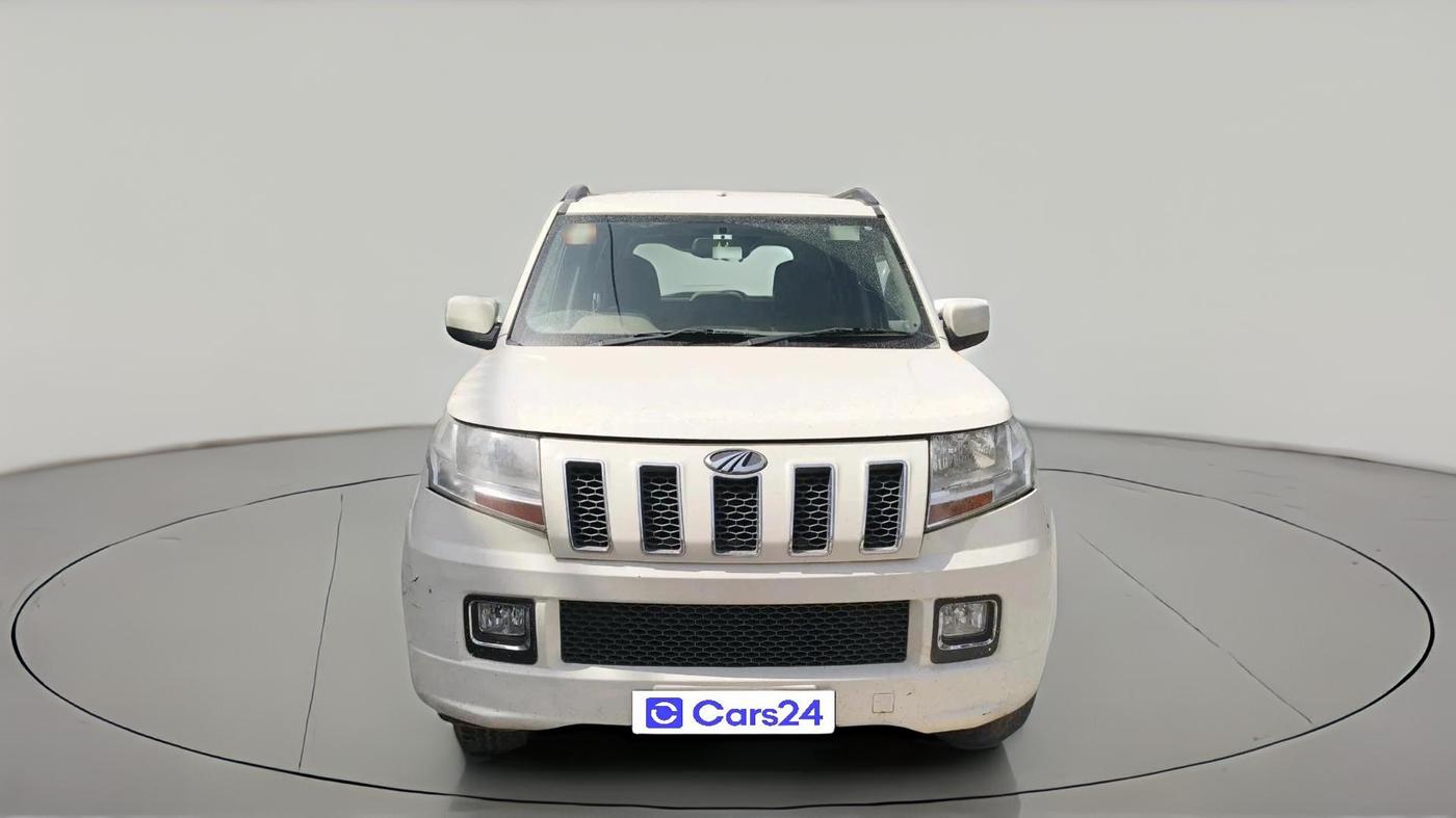 2017 Mahindra TUV300 T8, Diesel, Manual, 2,11,883 km, exterior