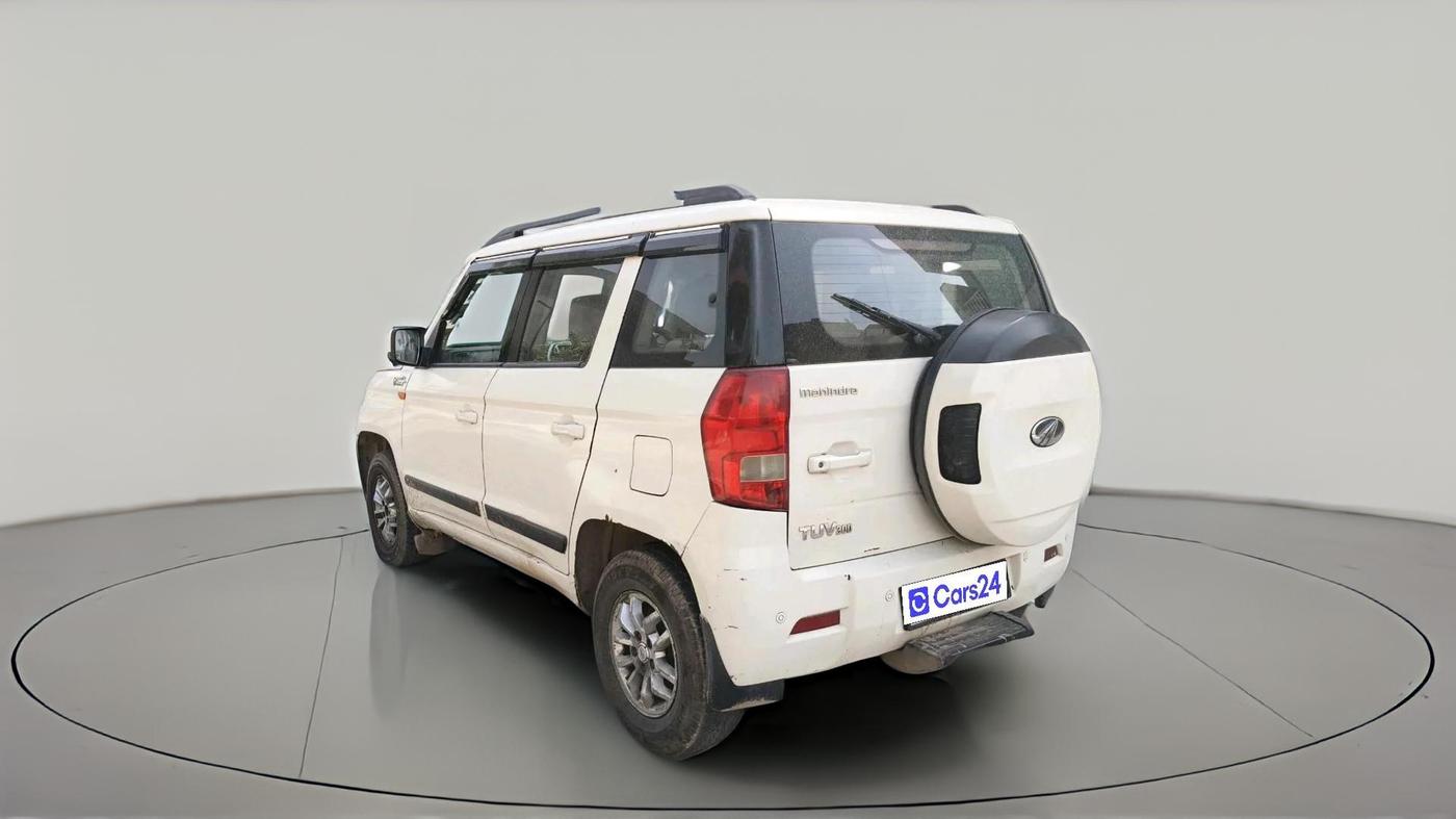 2017 Mahindra TUV300 T8, Diesel, Manual, 2,11,883 km, exterior