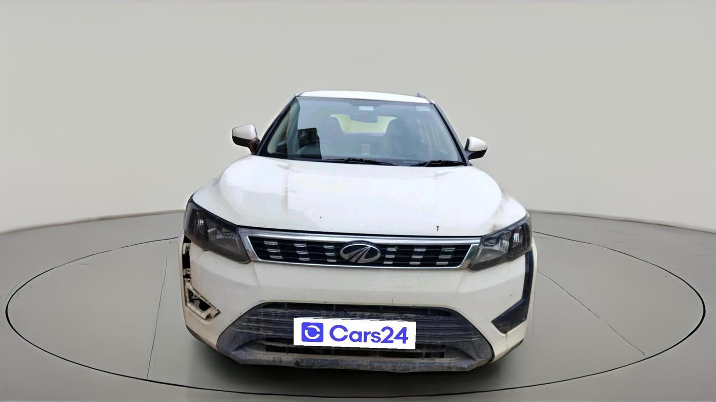 2022 Mahindra XUV300 W6 1.5 Sunroof Diesel, Diesel, Manual, 97,234 km, exterior