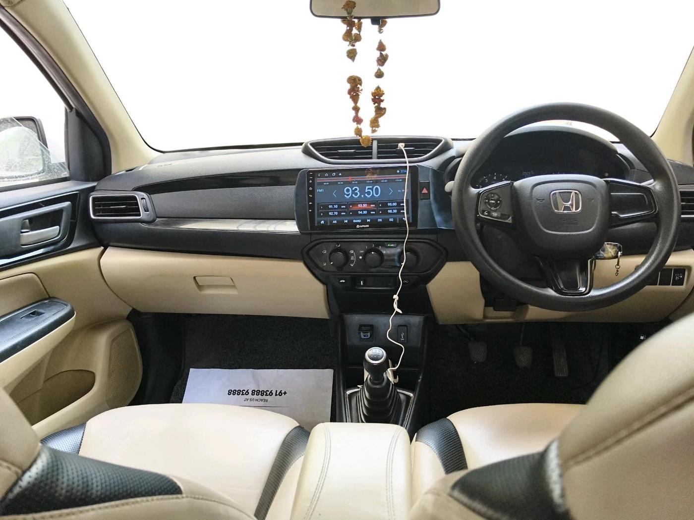 2020 Honda Amaze 1.2L I-VTEC S, Petrol, Manual, 92,314 km, interior