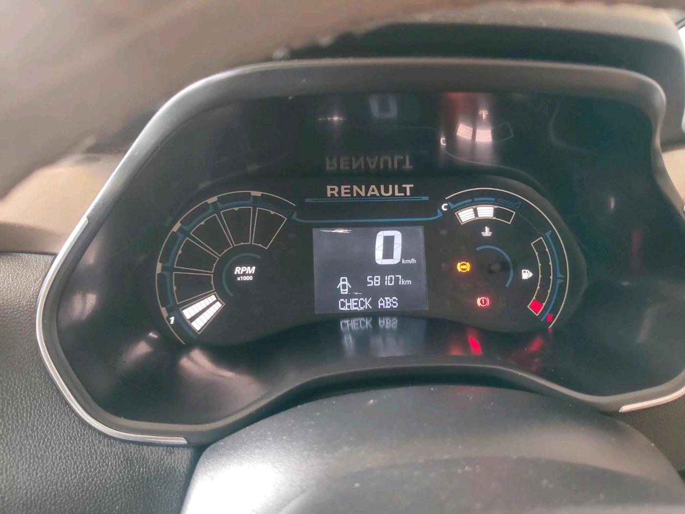 2022 Renault Kiger RXT MT, Petrol, Manual, 58,107 km, interior