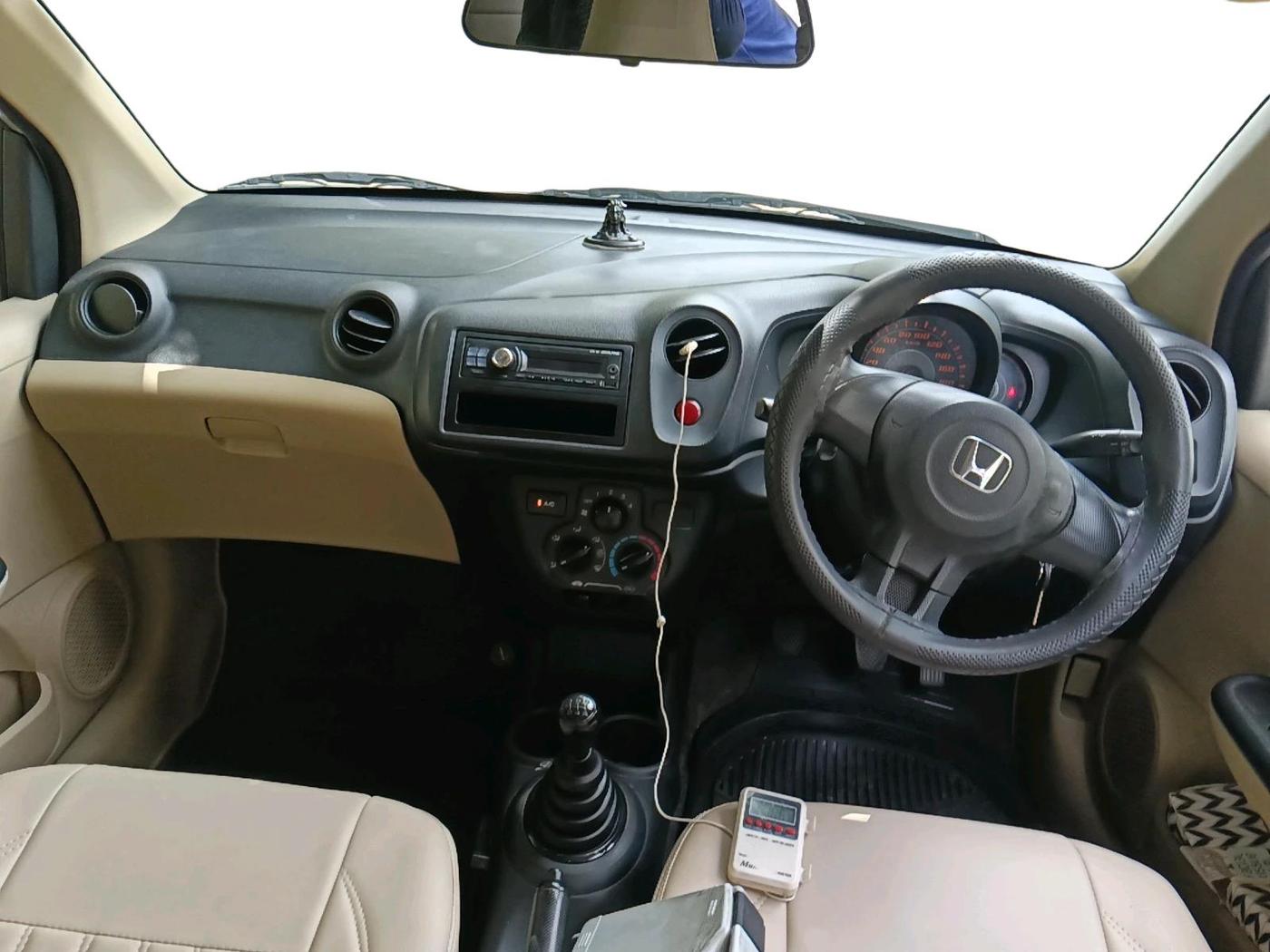 2014 Honda Amaze 1.2L I-VTEC EX, Petrol, Manual, 1,13,413 km, interior
