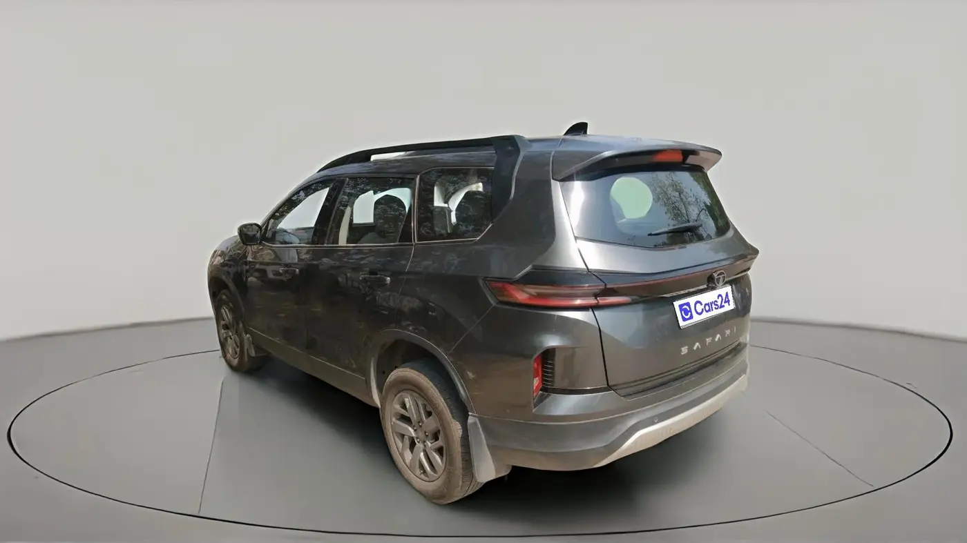 2025 Tata Safari PURE PLUS, Diesel, Manual, 19,594 km, exterior