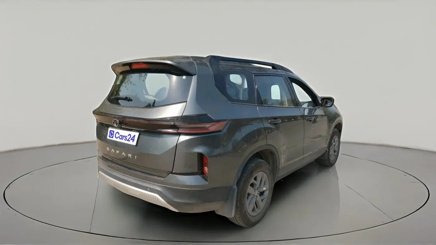 2025 Tata Safari PURE PLUS, Diesel, Manual, 19,594 km, exterior
