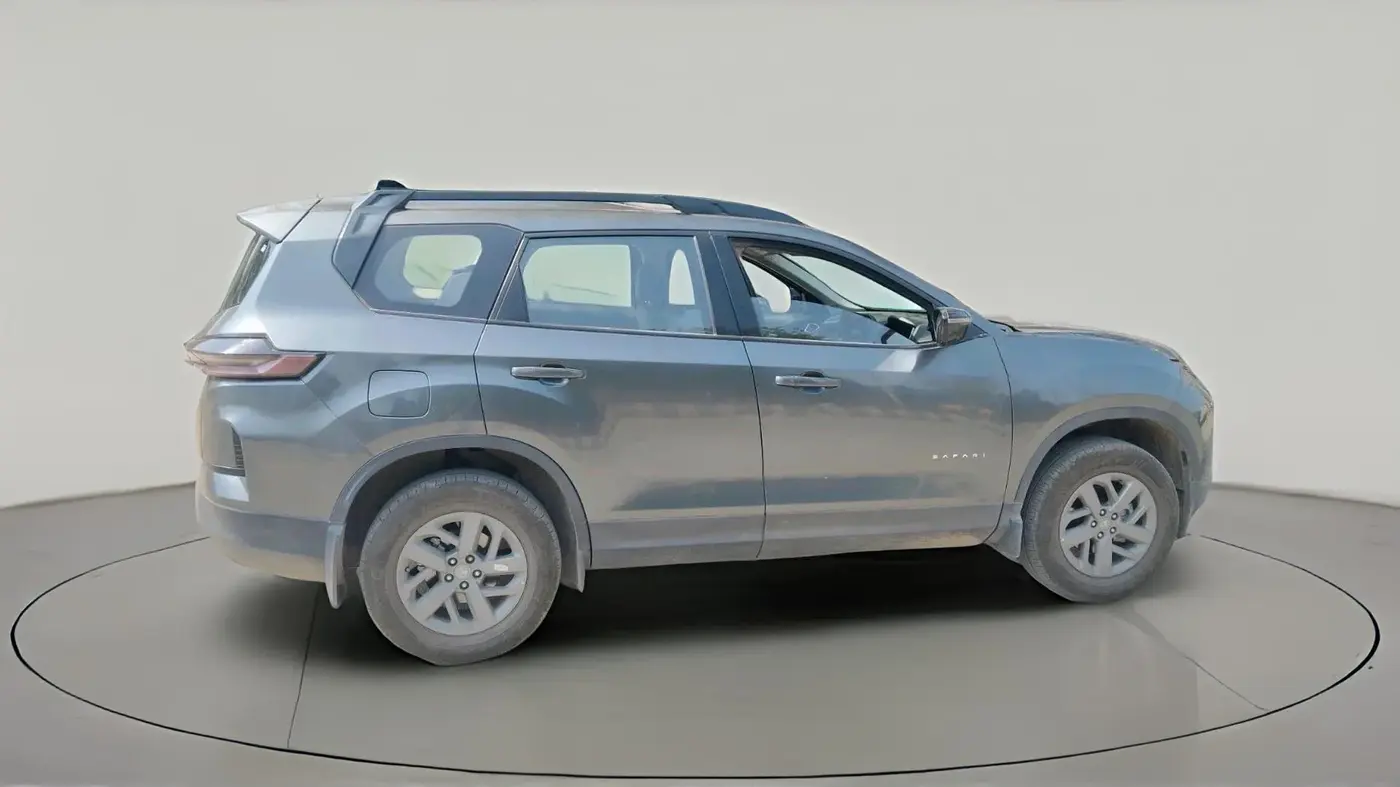 2025 Tata Safari PURE PLUS, Diesel, Manual, 19,594 km, exterior