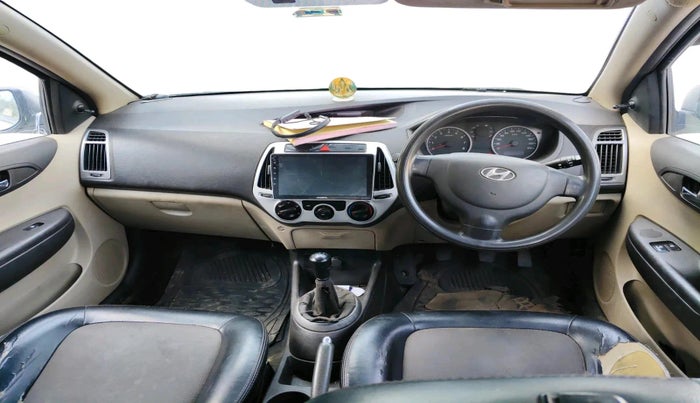 2013 Hyundai i20 ERA 1.2, Petrol, Manual, 1,31,612 km, interior