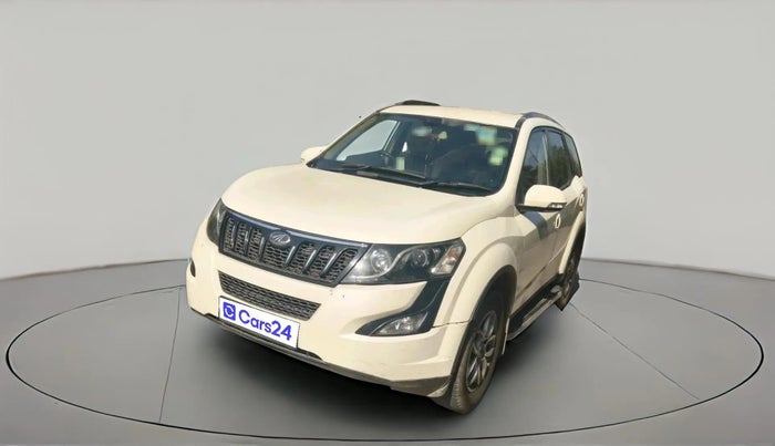 2016 Mahindra XUV500 W6 AT 1.99, Diesel, Automatic, 1,25,678 km, exterior