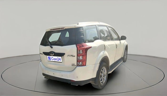 2016 Mahindra XUV500 W6 AT 1.99, Diesel, Automatic, 1,25,678 km, exterior