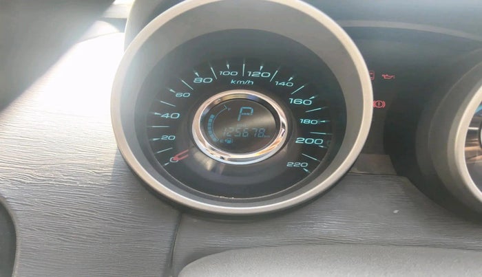 2016 Mahindra XUV500 W6 AT 1.99, Diesel, Automatic, 1,25,678 km, interior