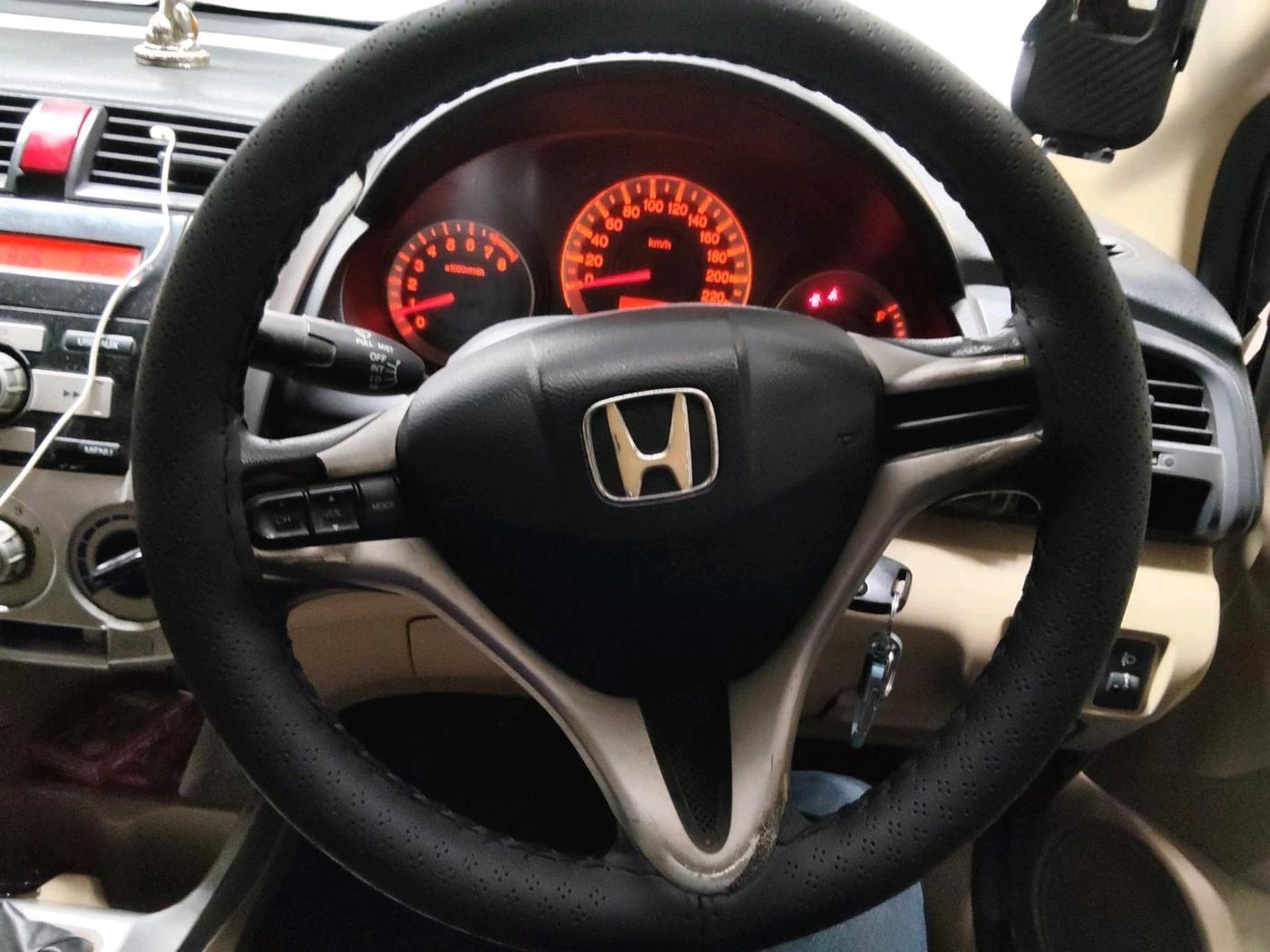2011 Honda City 1.5L I-VTEC S MT, Petrol, Manual, 1,76,018 km, interior
