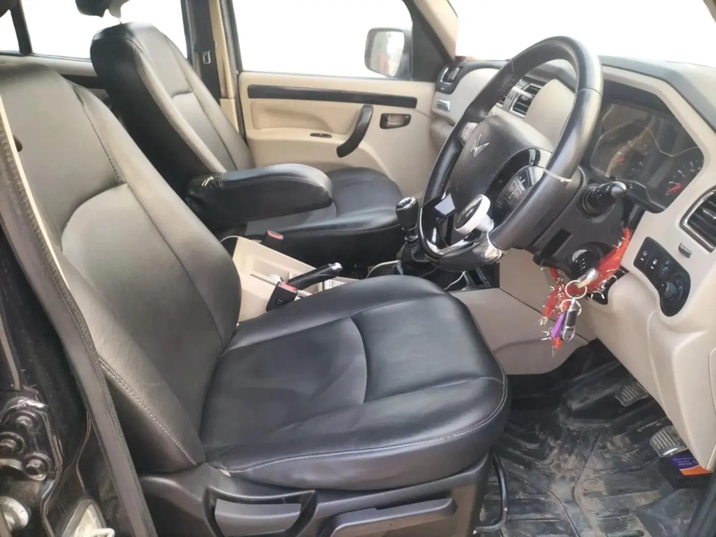 2022 Mahindra SCORPIO CLASSIC S11 7STR, Diesel, Manual, 76,598 km, interior