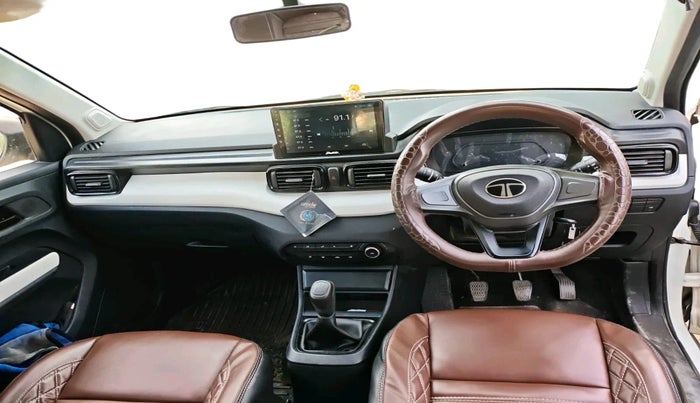 2025 Tata PUNCH PURE MT CNG, CNG, Manual, 14,471 km, interior