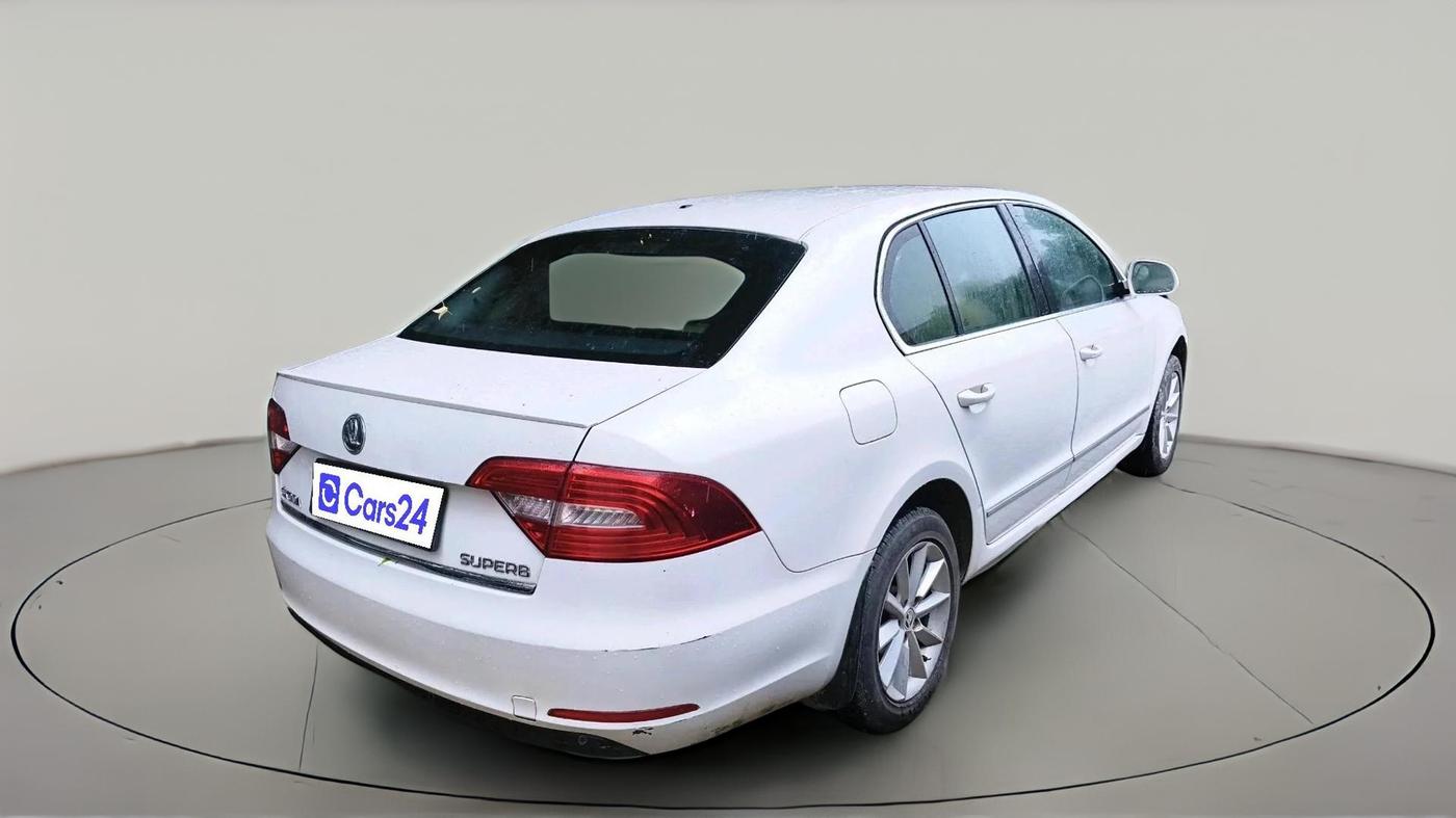 2014 Skoda Superb ELEGANCE 1.8 TSI AT, Petrol, Automatic, 94,906 km, exterior