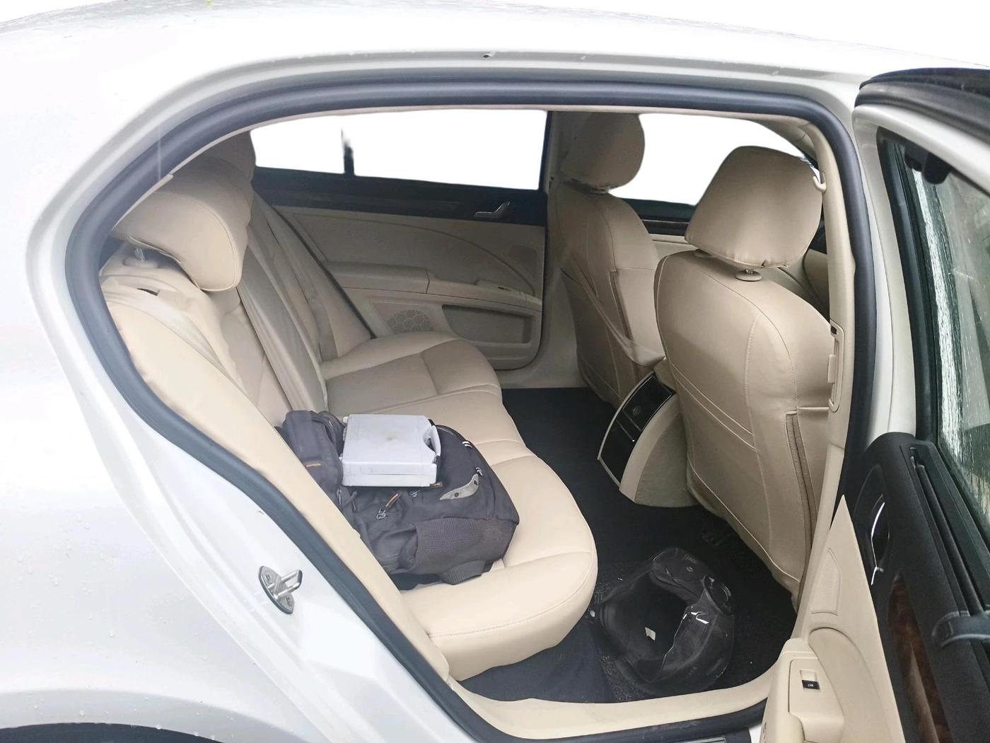 2014 Skoda Superb ELEGANCE 1.8 TSI AT, Petrol, Automatic, 94,906 km, interior