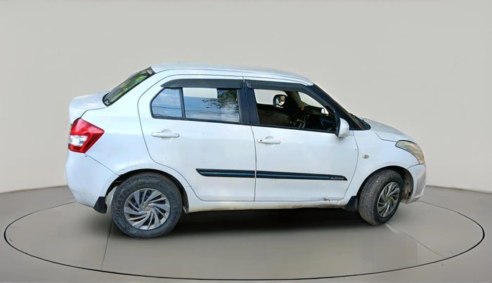 2015 Maruti Swift Dzire LXI, CNG, Manual, 1,55,491 km, exterior