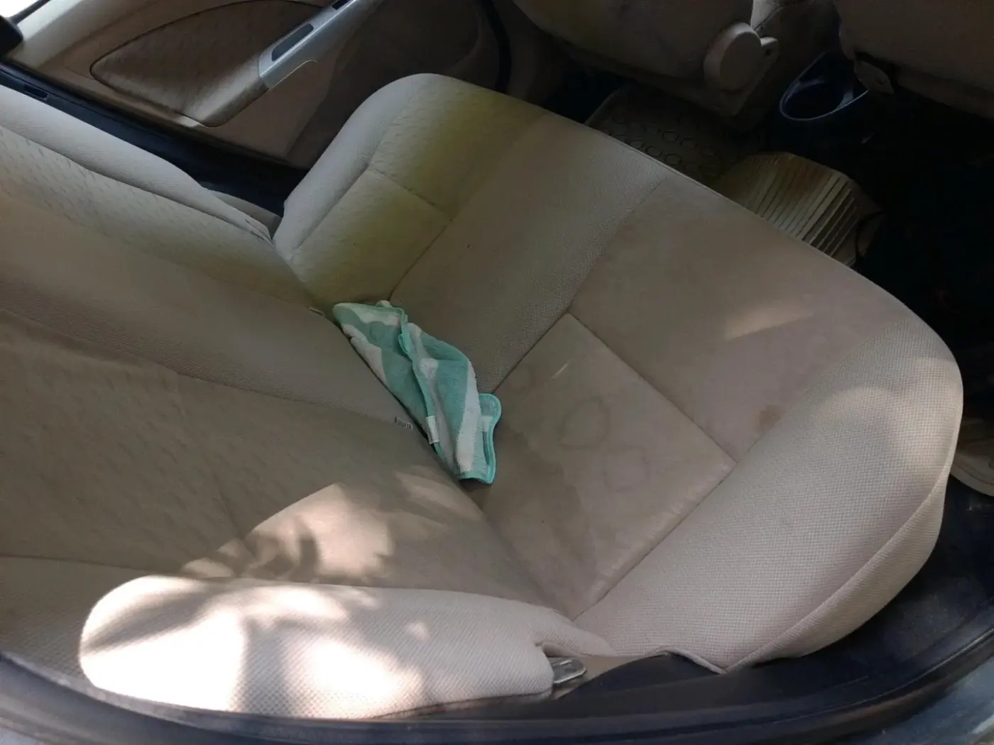 2017 Toyota Etios Liva V, Petrol, Manual, 1,64,154 km, interior