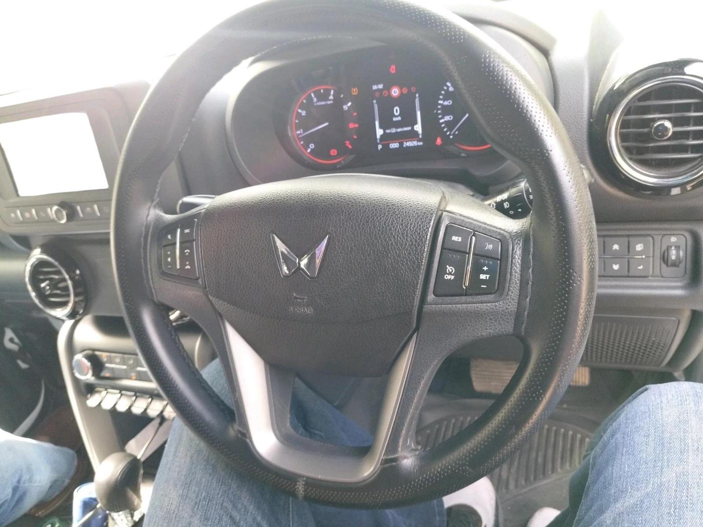 2023 Mahindra Thar LX P 2WD AT HT, Petrol, Automatic, 24,926 km, interior