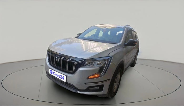 2024 Mahindra XUV700 MX P MT 5 STR, Petrol, Manual, 17,514 km, exterior