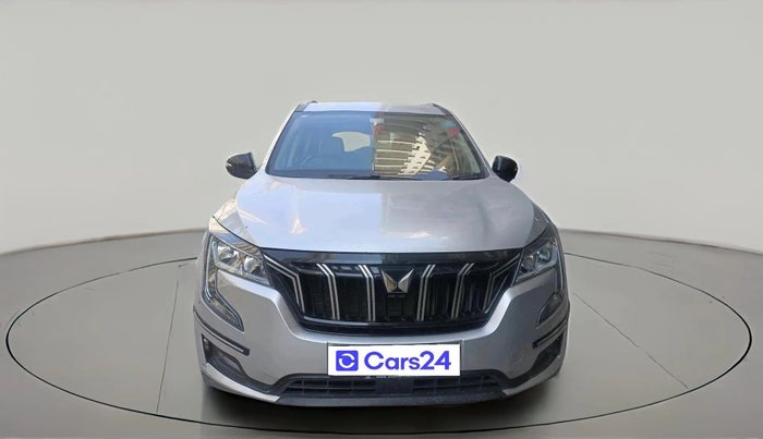 2024 Mahindra XUV700 MX P MT 5 STR, Petrol, Manual, 17,514 km, exterior