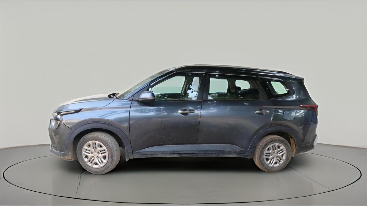 2023 KIA CARENS PRESTIGE 1.5 PETROL 7 STR, Petrol, Manual, 13,340 km, exterior