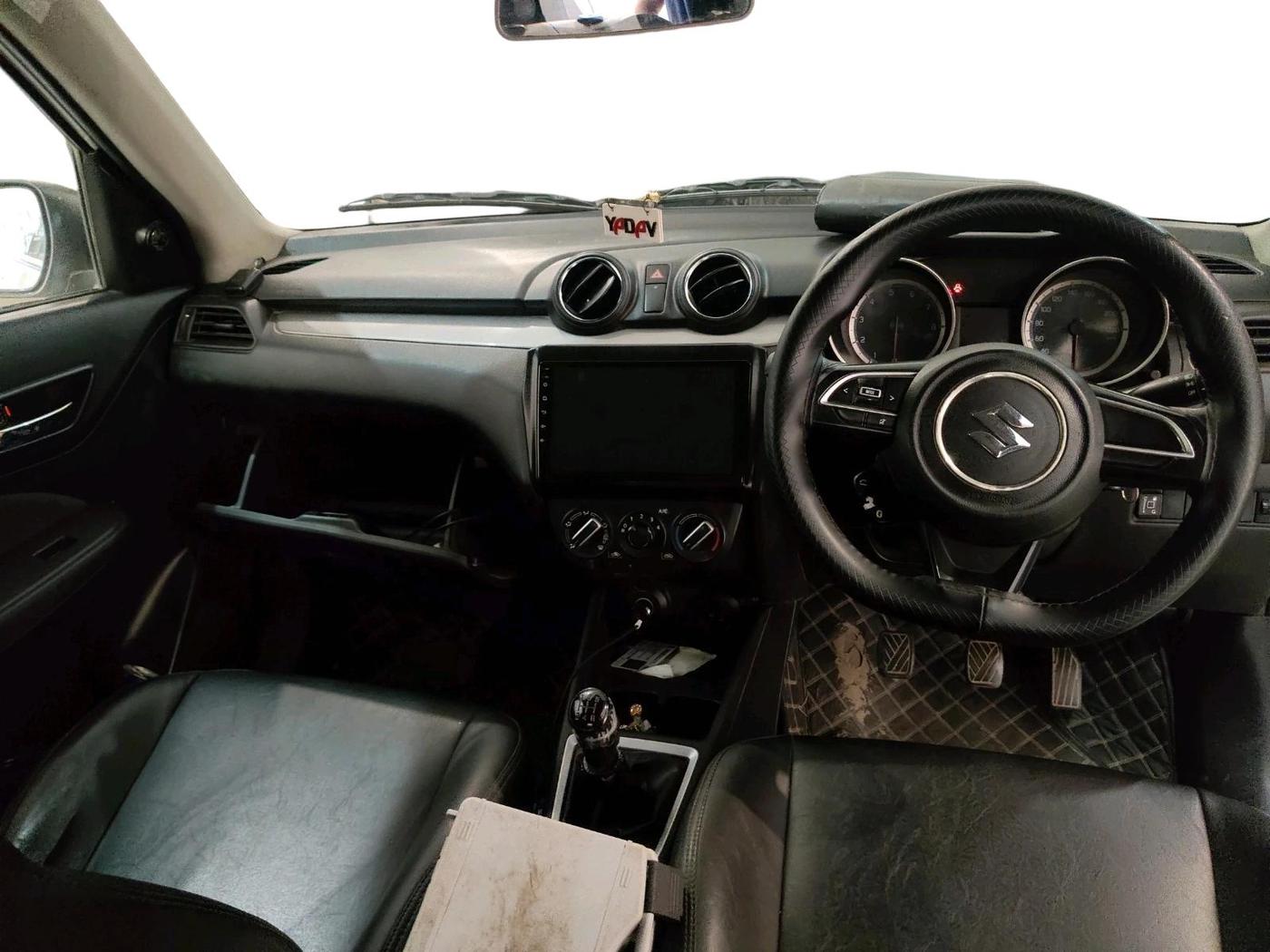 2019 Maruti Swift VXI, CNG, Manual, 1,05,694 km, interior