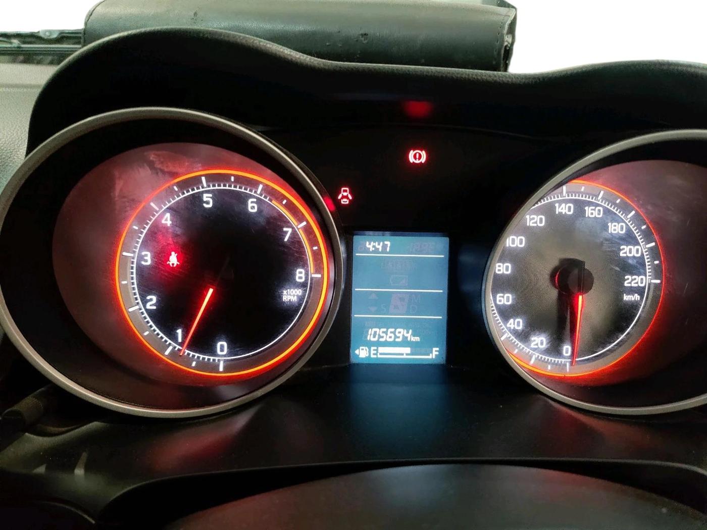 2019 Maruti Swift VXI, CNG, Manual, 1,05,694 km, interior