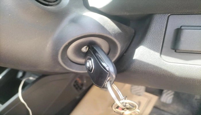 2021 Renault Kwid CLIMBER 1.0 (O), Petrol, Manual, 5,283 km, interior