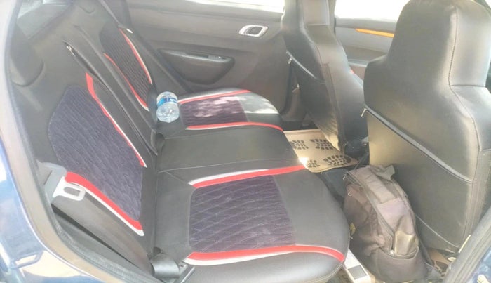 2021 Renault Kwid CLIMBER 1.0 (O), Petrol, Manual, 5,283 km, interior