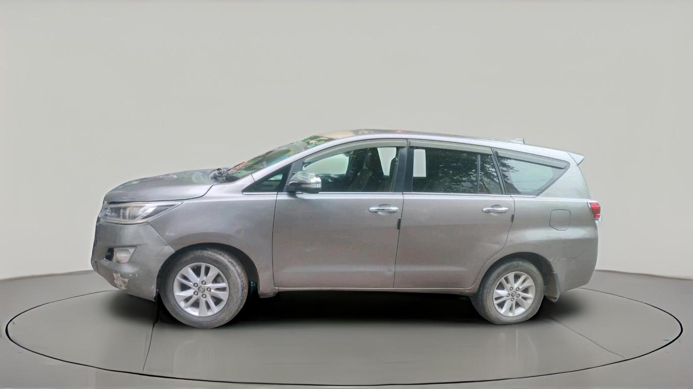 2016 Toyota Innova Crysta 2.8 ZX AT 7 STR, Diesel, Automatic, 2,10,911 km, exterior