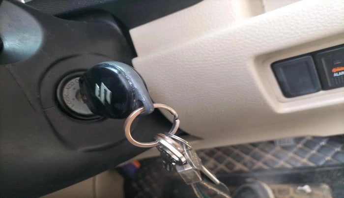 2016 Maruti Swift Dzire VXI, Petrol, Manual, 1,22,124 km, interior