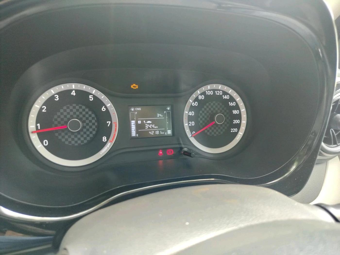 2022 Hyundai GRAND I10 NIOS SPORTZ 1.2 KAPPA VTVT CNG, CNG, Manual, 42,181 km, interior