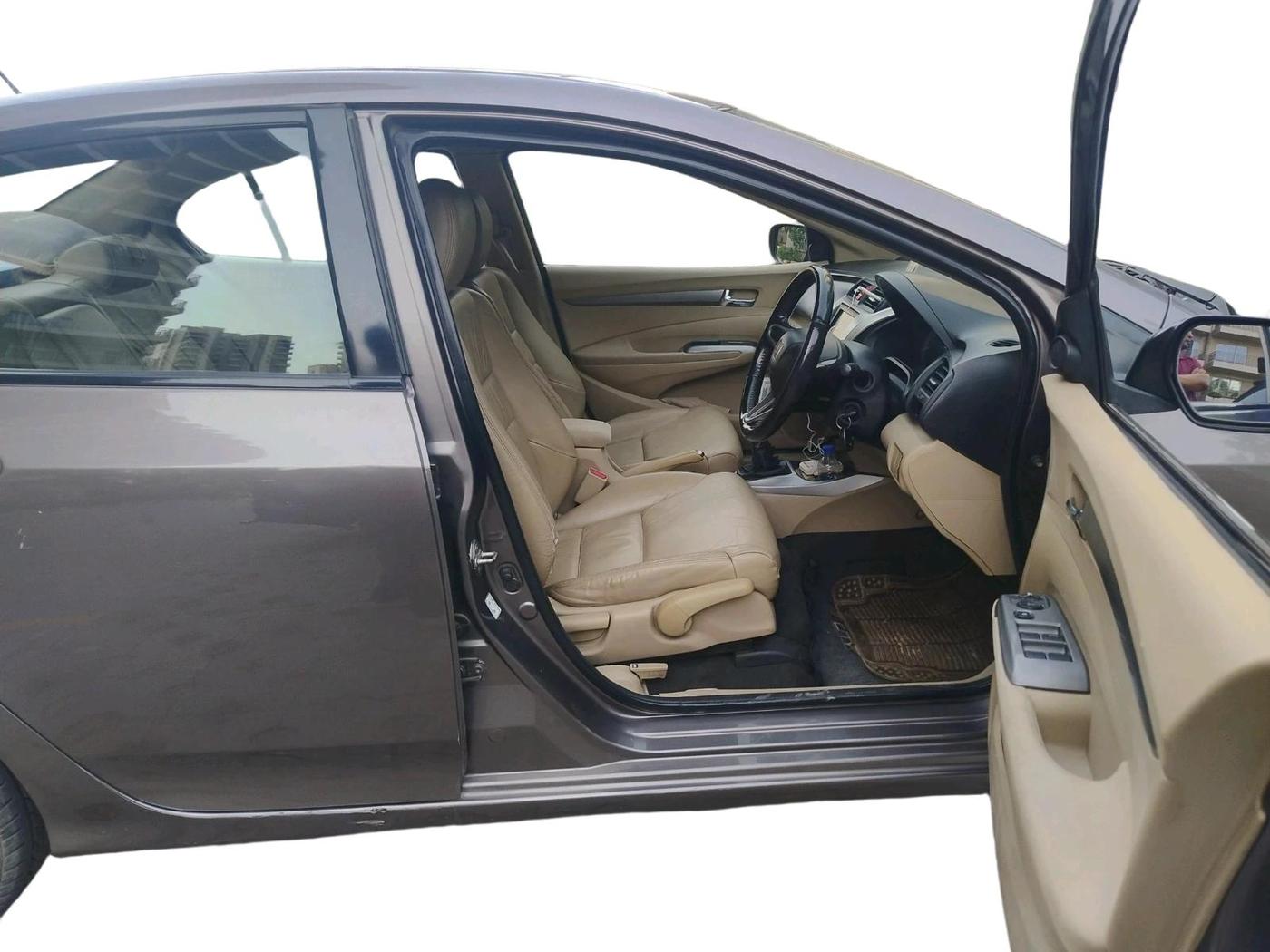 2012 Honda City 1.5L I-VTEC V MT, Petrol, Manual, 1,25,179 km, interior
