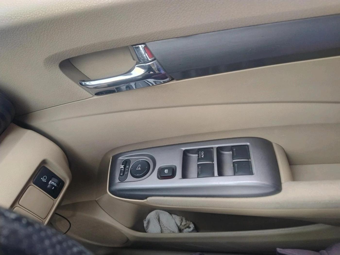 2012 Honda City 1.5L I-VTEC V MT, Petrol, Manual, 1,25,179 km, interior