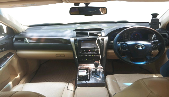 2015 Toyota Camry HYBRID, Hybrid, Automatic, 1,54,087 km, interior