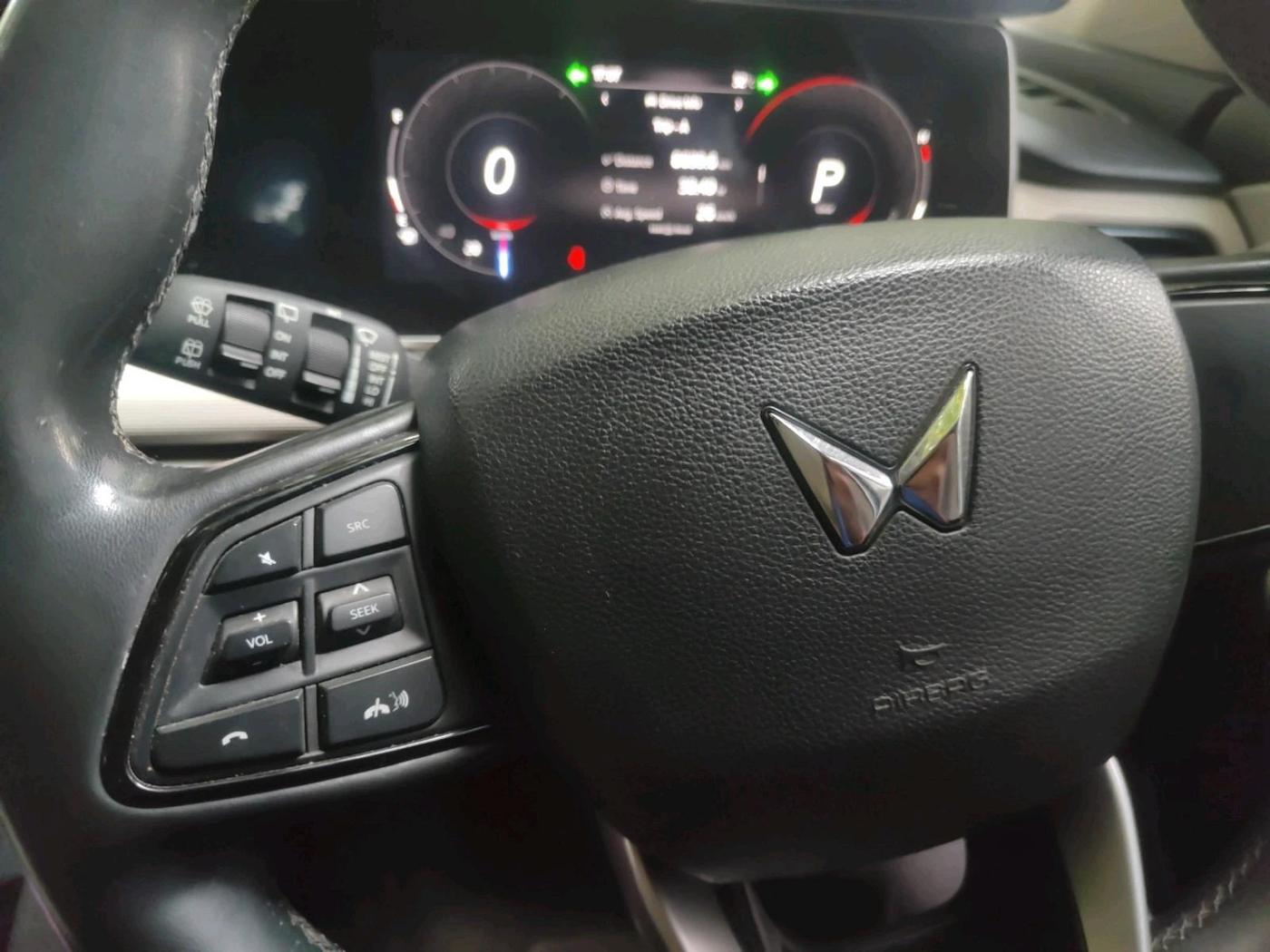 2024 Mahindra XUV700 AX5 Select Diesel AT 7 STR, Diesel, Automatic, 49,079 km, interior