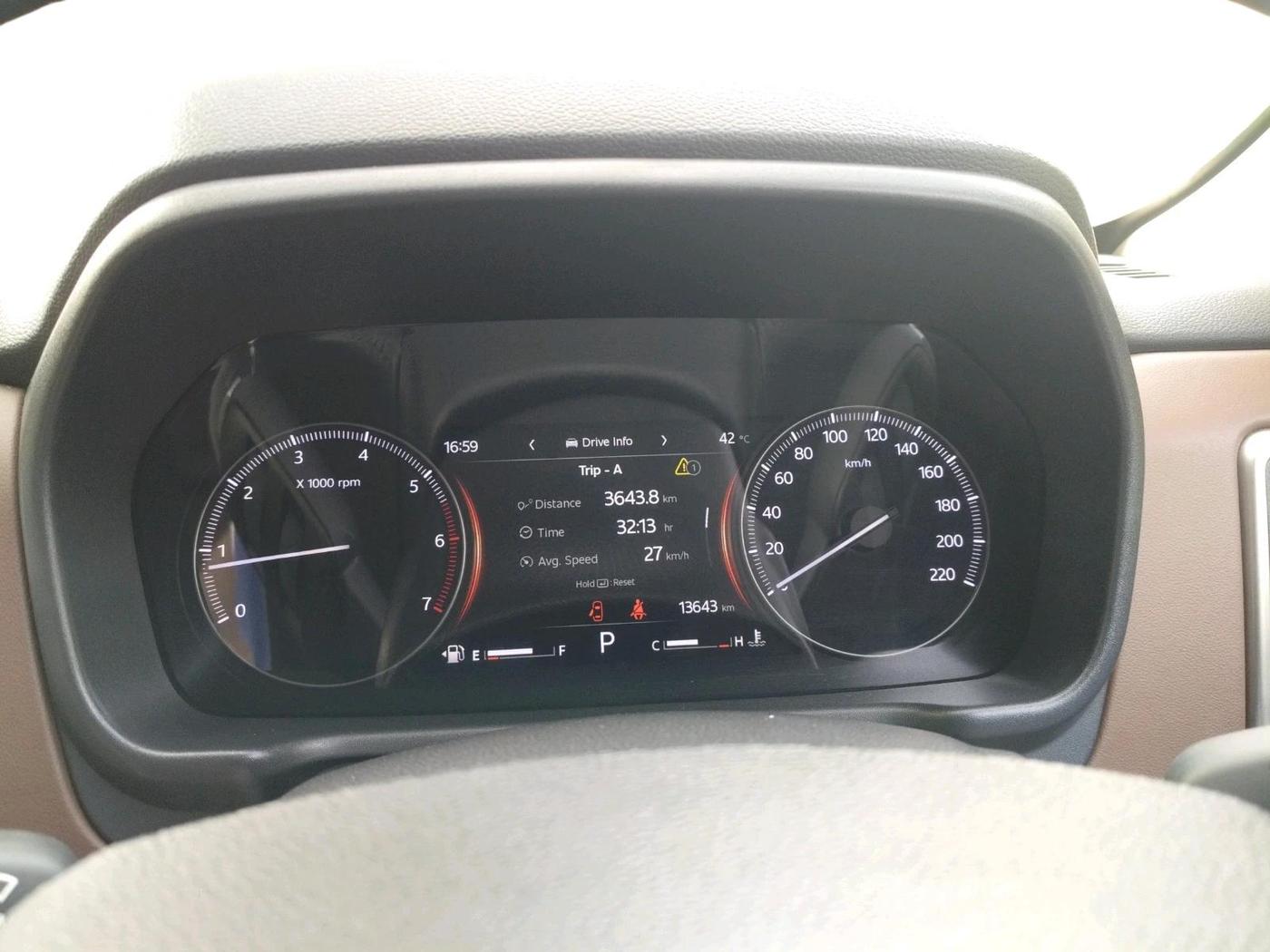 2024 Mahindra SCORPIO-N N Z8 S Petrol AT, Petrol, Automatic, 13,643 km, interior