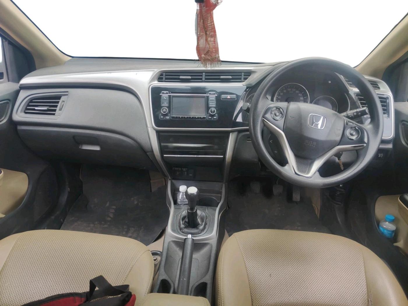 2016 Honda City 1.5L I-VTEC V MT, Petrol, Manual, 1,25,439 km, interior