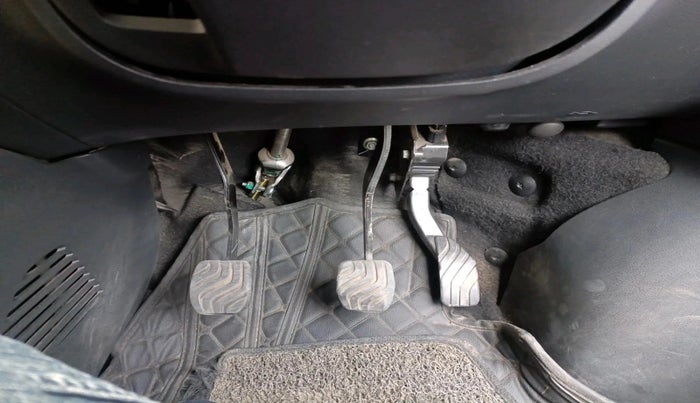 2024 Nissan MAGNITE XE, Petrol, Manual, 18,523 km, interior