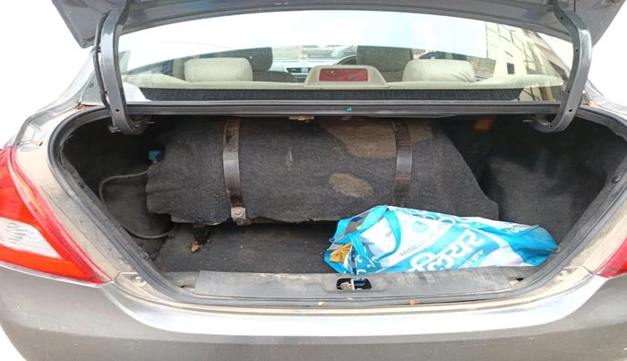 2012 Maruti Swift Dzire VXI, CNG, Manual, 1,03,292 km, exterior