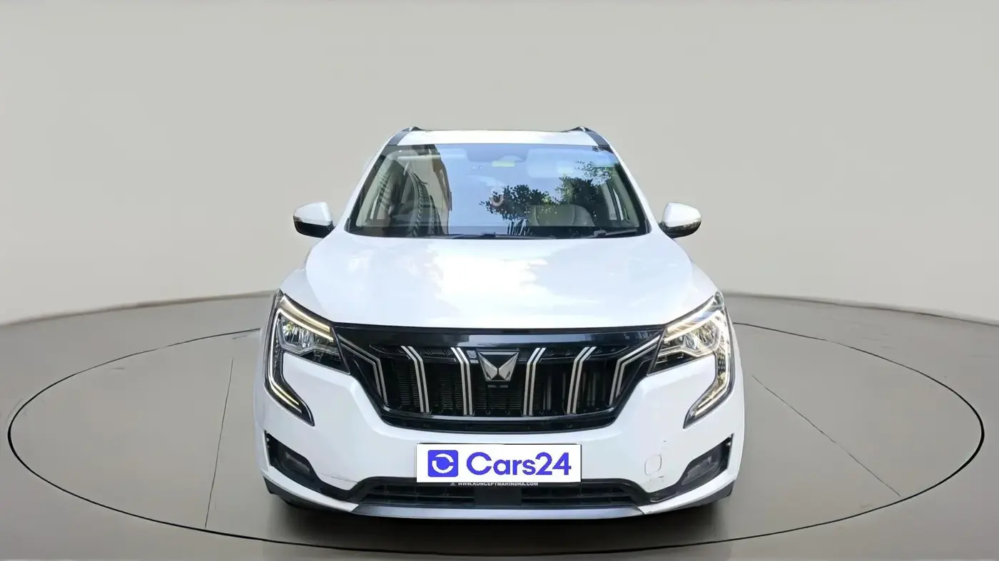 2023 Mahindra XUV700 AX 7 P MT 7 STR, Petrol, Manual, 11,184 km, exterior