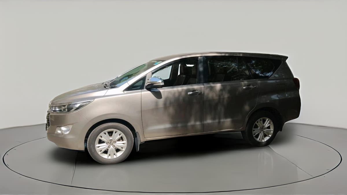 Used 2016 Toyota Innova Crysta 2.7 ZX AT 7 STR Automatic | Cars24