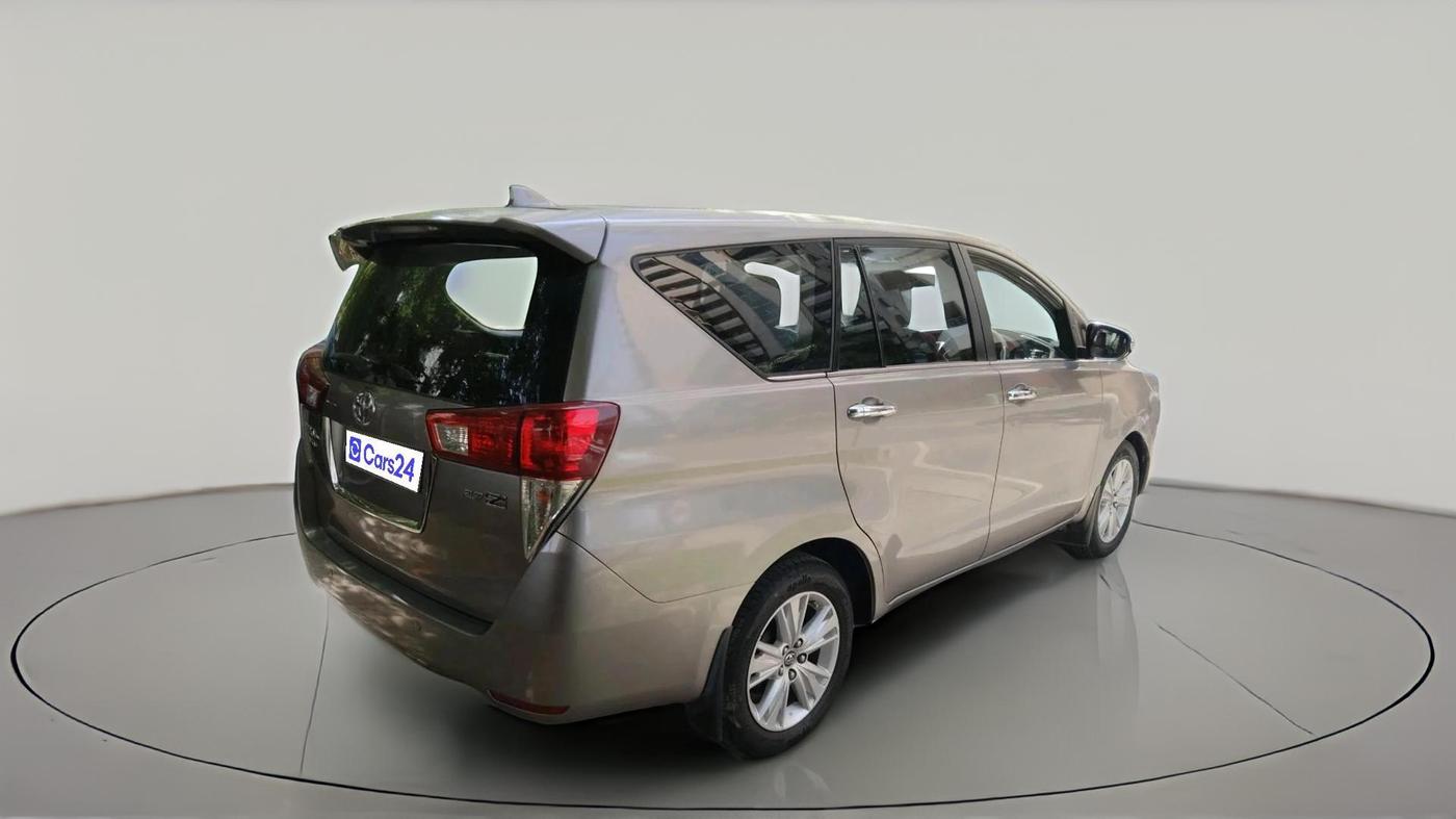 2016 Toyota Innova Crysta 2.7 ZX AT 7 STR, Petrol, Automatic, 1,19,691 km, exterior