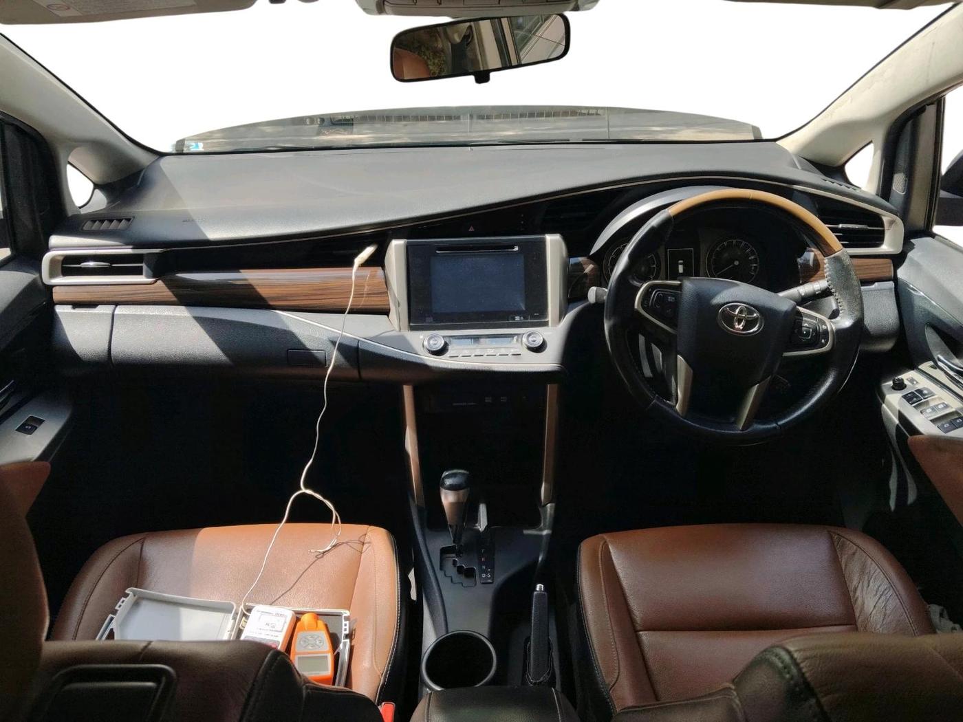 2016 Toyota Innova Crysta 2.7 ZX AT 7 STR, Petrol, Automatic, 1,19,691 km, interior