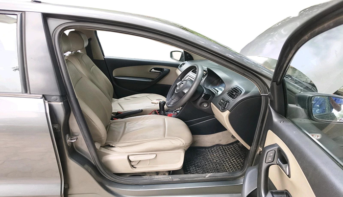 2012 Volkswagen Polo COMFORTLINE 1.2L PETROL, Petrol, Manual, 55,402 km, interior